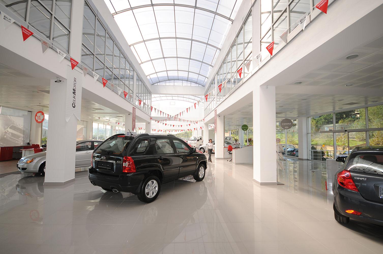 Bayraktar Otomotiv Showroom